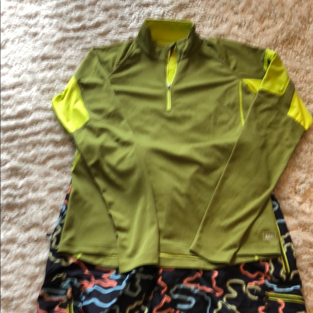 REI 1/3 zip pull over
